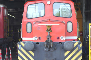 TÜV Lokomotive Hebebühne